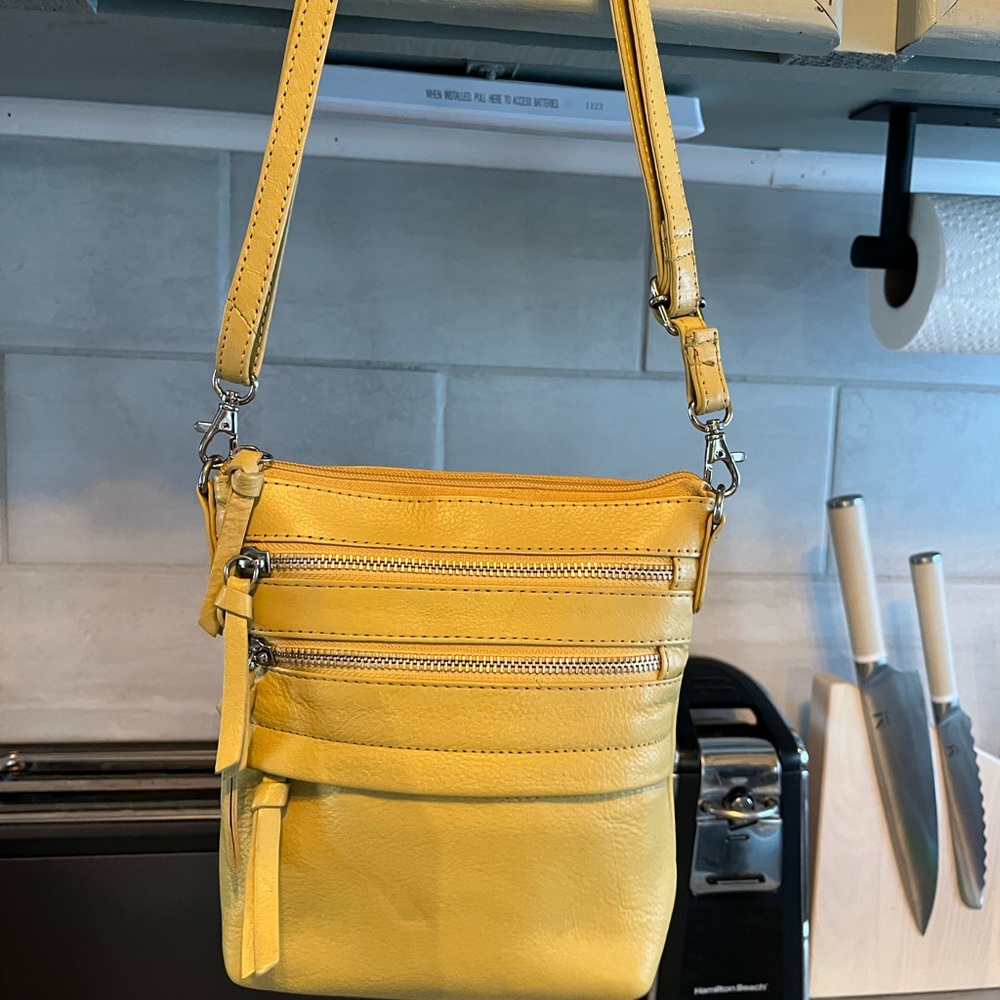 AMERICAN LEATHER Triple Zip Lemon Yellow Leather Crossbody Bag